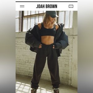 Joah Brown set